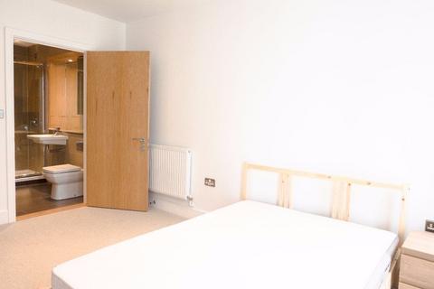 2 bedroom apartment for sale, 5 Caxton Street North, London, E16
