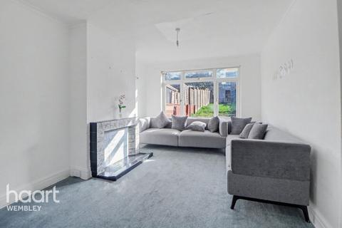 3 bedroom terraced house for sale, Crest Road, London, NW2