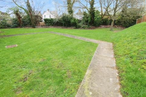 undefined, Maypole Road, Taplow