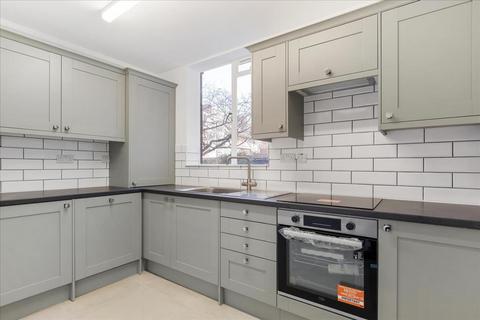 2 bedroom apartment for sale, Grosvenor Court, Rayners Road, London, SW15