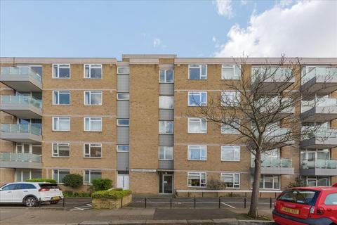 2 bedroom apartment for sale, Grosvenor Court, Rayners Road, London, SW15