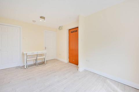 undefined, Beardsley Way, Acton, London, W3