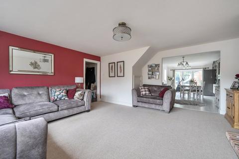 undefined, Glenville Gardens, Surrey GU26
