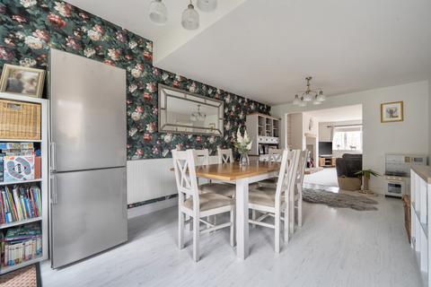 undefined, Glenville Gardens, Surrey GU26