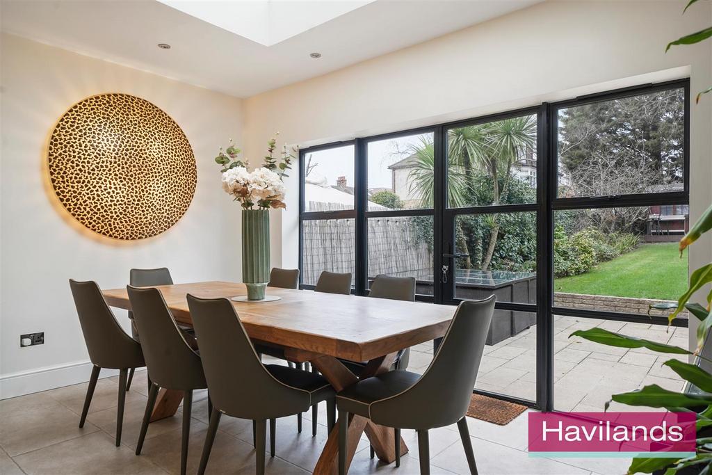 Hillfield Park-15.jpg