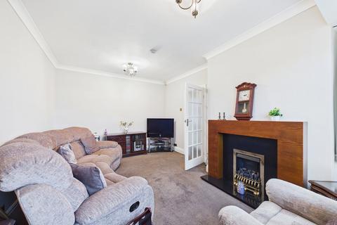 2 bedroom bungalow for sale, Detroit Avenue, Leeds LS15