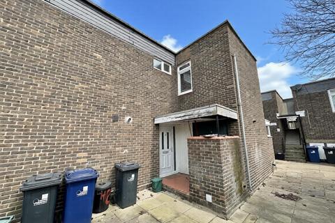 Farman Grove, Northolt