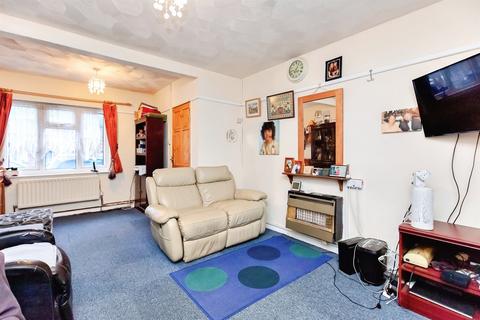 undefined, Doris Road, KETTERING