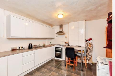 undefined, Doris Road, KETTERING
