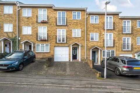 Boyd Close, Kingston Upon Thames, KT2