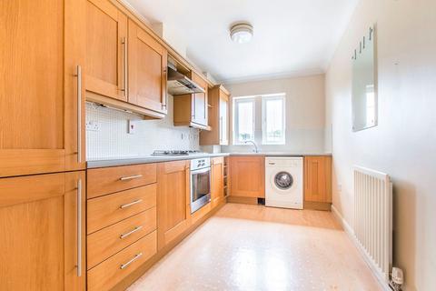 2 bedroom apartment to rent, Fielding Court, Leeds LS27