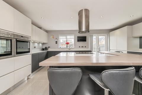 undefined, Rushmead Court, West Yorkshire WF5