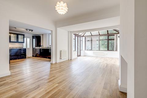 undefined, Thames Drive, Leigh-on-sea, SS9