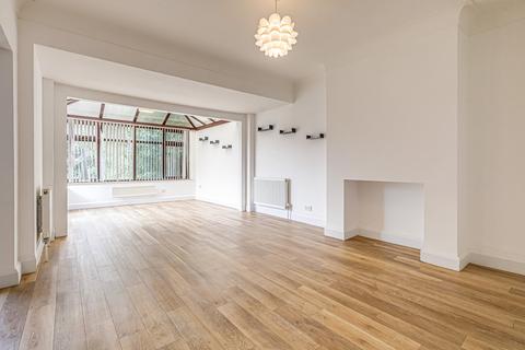 undefined, Thames Drive, Leigh-on-sea, SS9