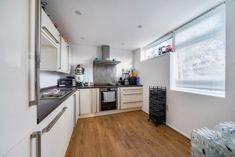 2 bedroom apartment for sale, Blackborough Road, Surrey RH2