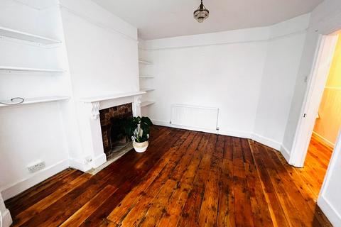 3 bedroom end of terrace house for sale, Bath Road, Eastbourne