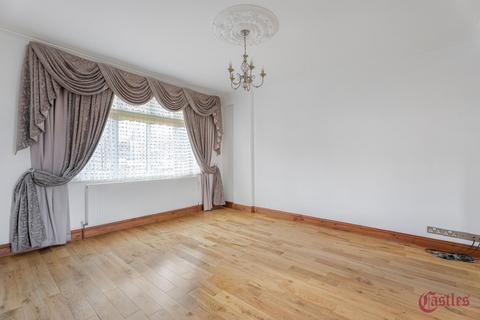 3 bedroom end of terrace house for sale, Melville Gardens, Palmers Green, N13