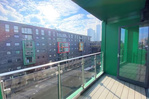 2 bedroom apartment to rent, Potato Wharf, Manchester M3