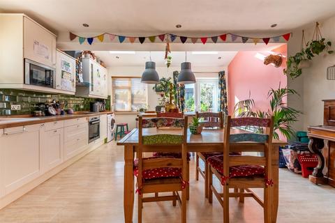 undefined, Tennyson Close, Keynsham, Bristol