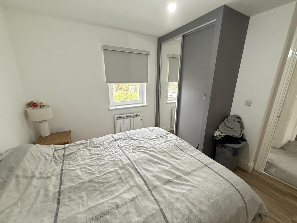 Rear Principal Bedroom 1