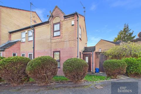 2 bedroom end of terrace house for sale, Osborne Square, Grangetown, Cardiff, CF11