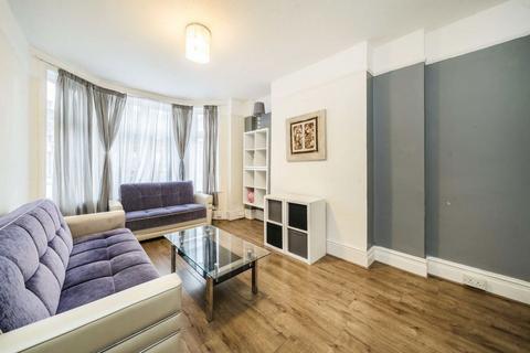 1 bedroom flat for sale, Fauconberg Road, London W4
