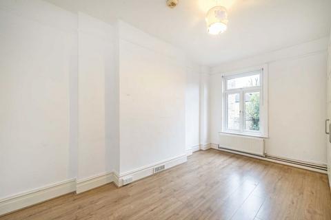 1 bedroom flat for sale, Fauconberg Road, London W4