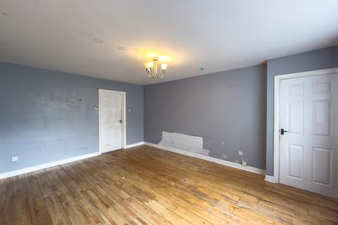 4 bedroom semi-detached house for sale, 60 Chesters Gardens, Ryton, Tyne and Wear NE40 4PL