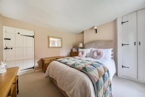 2 bedroom character property for sale, Church Walk, Headcorn