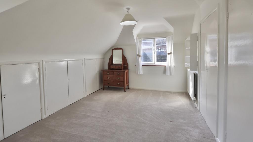 Dual Aspect Bedroom 3
