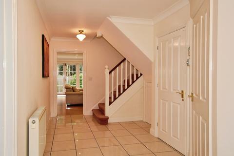 undefined, Monkhams Avenue, Woodford Green IG8