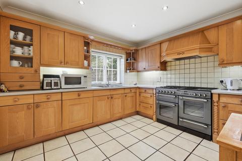 undefined, Monkhams Avenue, Woodford Green IG8