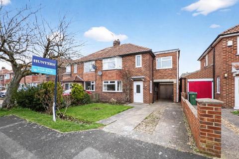 3 bedroom semi-detached house for sale, Brooklands, York