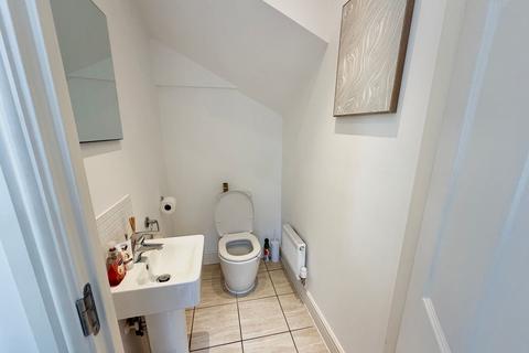 undefined, Pearmain Close, Newport Pagnell, MK16