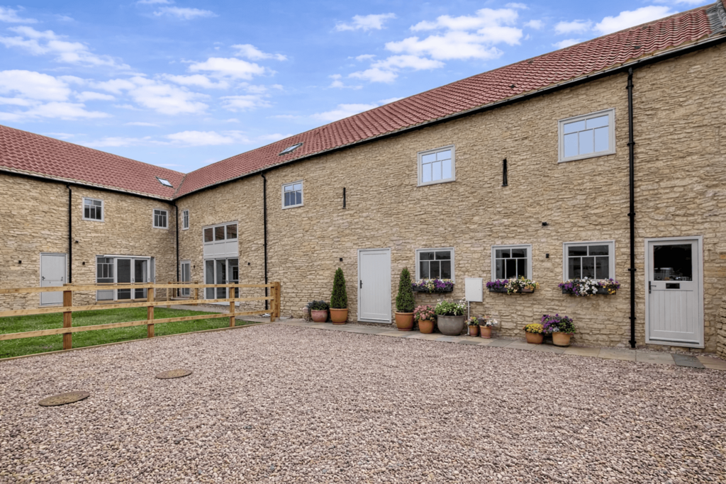 4 Bed Barn Conversion for Sale