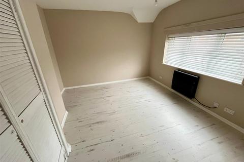 undefined, Cedar Close, Salisbury