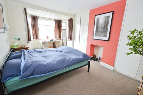 undefined, Whitton Waye, Hounslow TW3