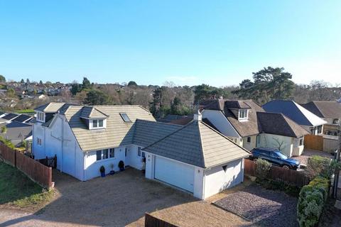 3 bedroom detached house for sale, Wareham Road, Corfe Mullen, BH21 3JY