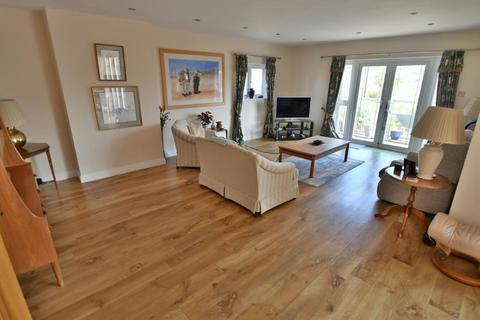 3 bedroom detached house for sale, Wareham Road, Corfe Mullen, BH21 3JY