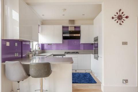 4 bedroom semi-detached house for sale, Demesne Road, Wallington SM6