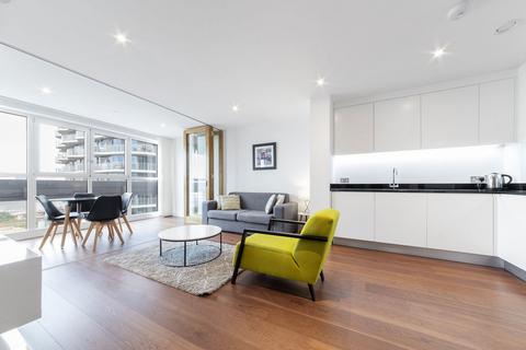 2 bedroom flat to rent, Gateway Tower, London E16