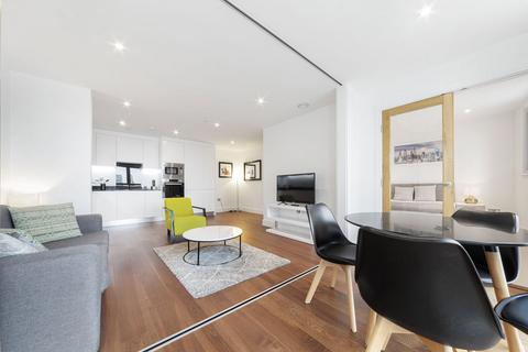 2 bedroom flat to rent, Gateway Tower, London E16