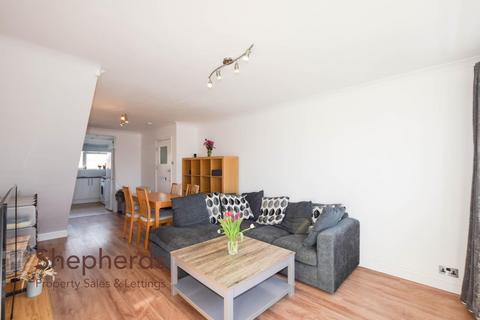 2 bedroom duplex for sale, Turners Court, Cheshunt EN8