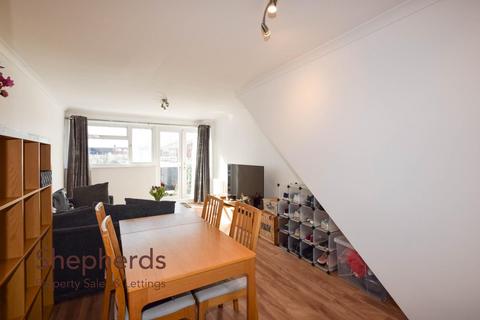 2 bedroom duplex for sale, Turners Court, Cheshunt EN8