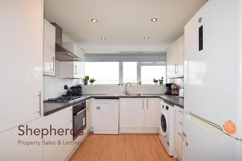 2 bedroom duplex for sale, Turners Court, Cheshunt EN8