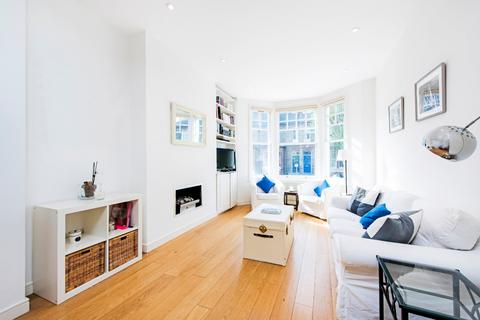 3 bedroom property to rent, Warriner Gardens, Battersea, London, SW11