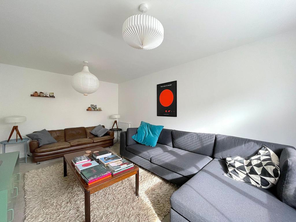 Living Room (2)