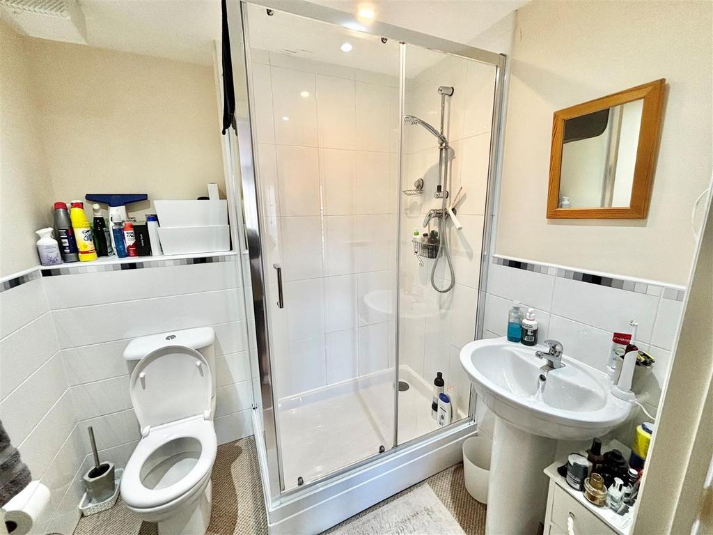 Ensuite.jpg