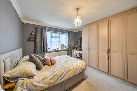 undefined, Coldharbour Lane, Bushey WD23