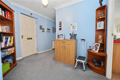2 bedroom flat for sale, Fern Court, Bexleyheath, Kent, DA7